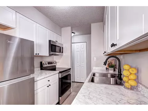 50 E Highline Cir #104, Centennial, CO 80122