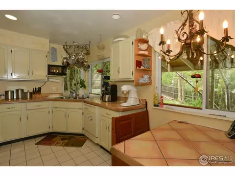 8085 Marshall Ct, Arvada, CO 80003 photo 3