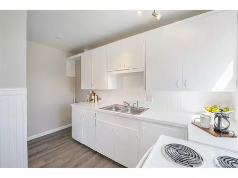 11498 E 7th Ave, Aurora, CO 80010 photo 10