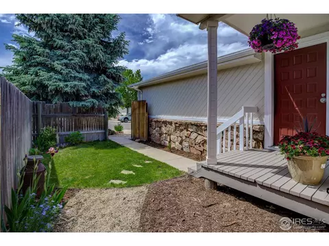 732 Hayden Ct, Longmont, CO 80503 photo 2