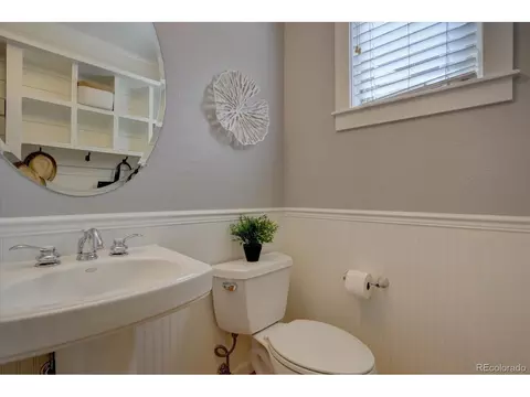 8704 E 29th Pl, Denver, CO 80238 photo 16