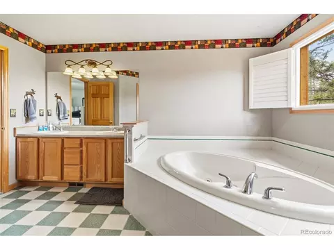 Bath - 541 Beaver Trl, Bailey, CO 80421 photo 3 of 4