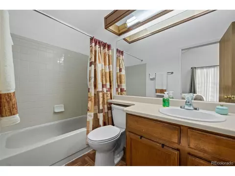 Bath - 4020 E 94th Ave #B, Thornton, CO 80229 photo 2 of 2