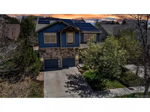 25245 E Park Crescent Dr, Aurora, CO 80016