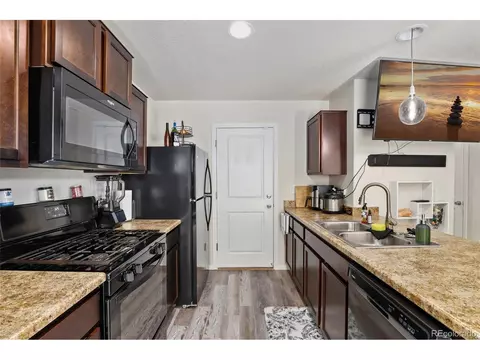 47340 Lily Ave, Bennett, CO 80102 photo 7