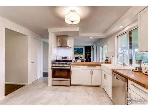 8015 Grasmere Dr, Boulder, CO 80301 photo 9