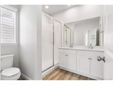 Bath - 22729 E 47th Dr, Aurora, CO 80019 photo 2 of 4