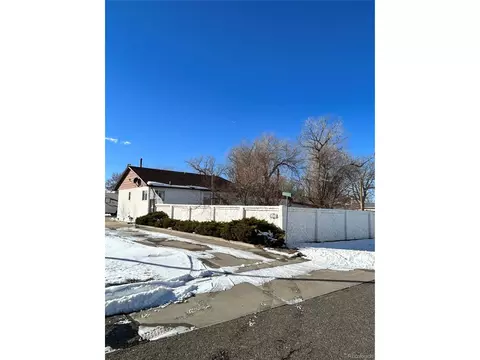 809 3rd Ave, Deer Trail, CO 80105 photo 2