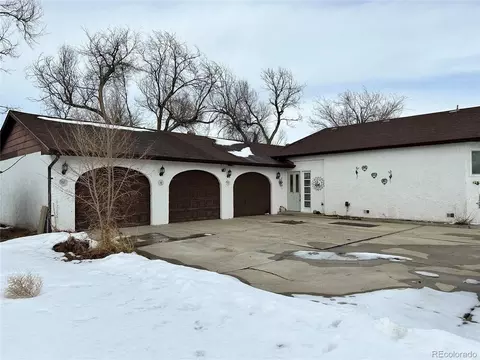 809 3rd Ave, Deer Trail, CO 80105 photo 1