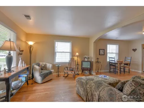 212 Walnut St, Windsor, CO 80550 photo 4