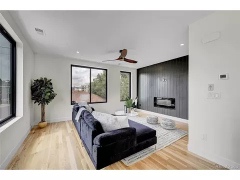 4385 E Warren Ave, Denver, CO 80222 photo 9