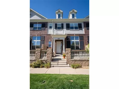 3807 S Dayton St, Aurora, CO 80014