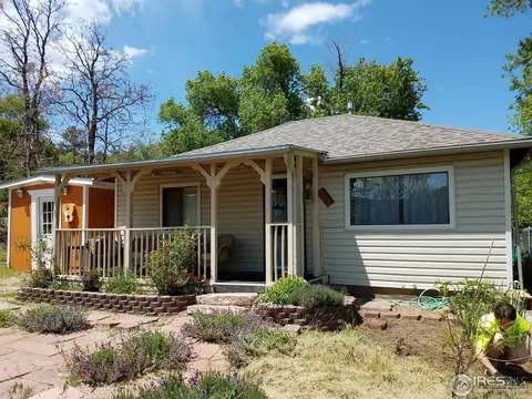 540 Meilly St, Lyons, CO 80540 photo 2