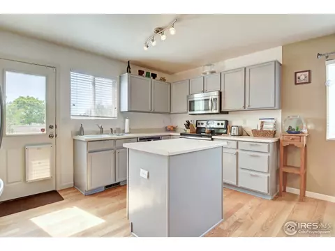 2365 E 127th Pl, Thornton, CO 80241 photo 6