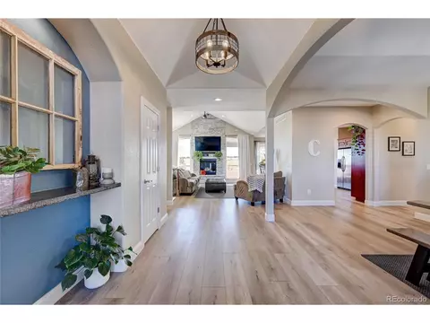 517 Antelope Dr, Bennett, CO 80102 photo 4