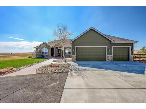 517 Antelope Dr, Bennett, CO 80102 photo 1