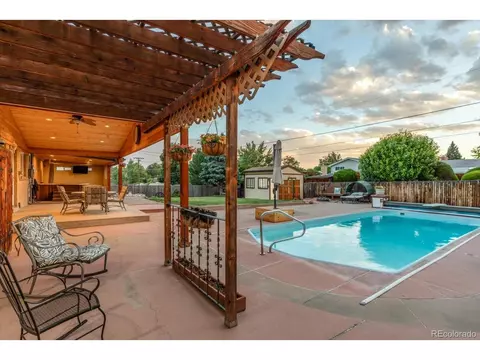 10757 Livingston Dr, Northglenn, CO 80234
