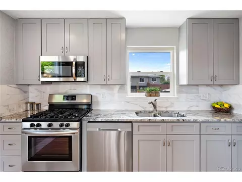 5194 E 33rd Ave, Denver, CO 80207 photo 7