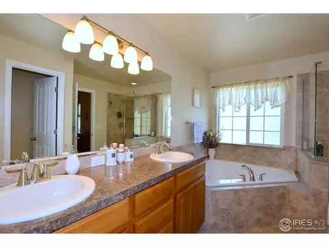1120 Crescent Dr, Windsor, CO 80550 photo 21