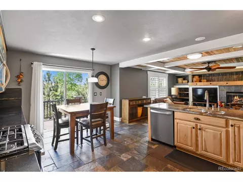 Kitchen - 7243 S Kellerman Way, Aurora, CO 80016 photo 4 of 6