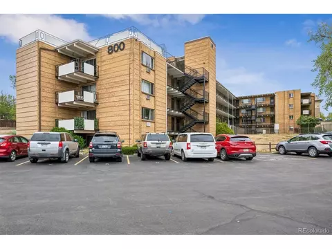 800 W Belleview Ave #306, Englewood, CO 80110
