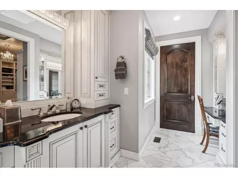 9042 E Vassar Ave, Denver, CO 80231 photo 32