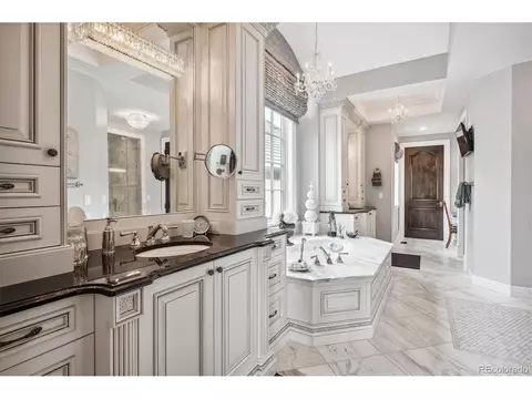 9042 E Vassar Ave, Denver, CO 80231 photo 30