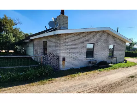 222 Kearney St, Grover, CO 80729