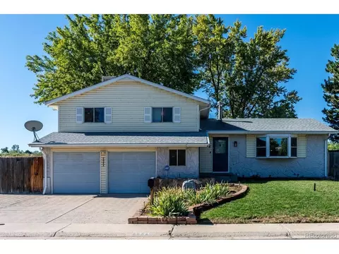 9984 W Maryland Dr, Lakewood, CO 80232