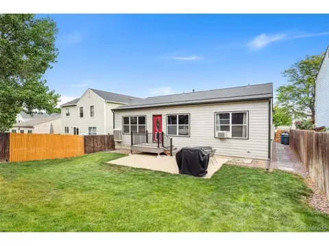 Exterior - 19564 E Ithaca Pl, Aurora, CO 80013 photo 5 of 5