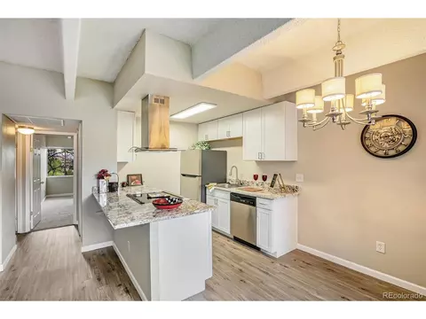 384 S Ironton St #307, Aurora, CO 80012