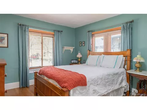 2360 Grape St, Denver, CO 80207 photo 11