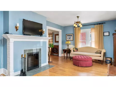 2360 Grape St, Denver, CO 80207 photo 4
