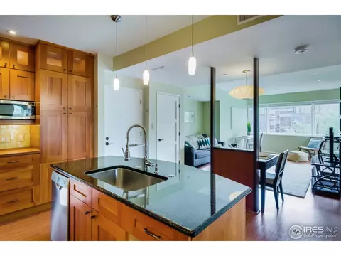 624 Pearl St #305, Boulder, CO 80302 photo 6