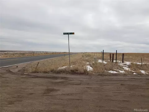 12920 Creek Side Cir, Bennett, CO 80102 photo 7