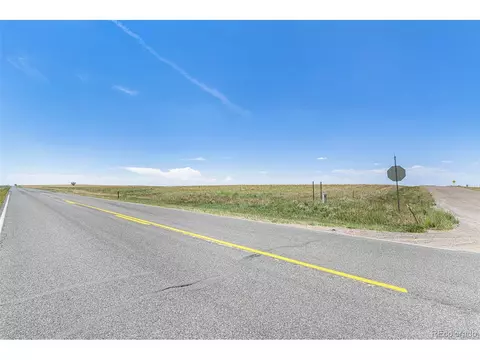 12920 Creek Side Cir, Bennett, CO 80102 photo 31