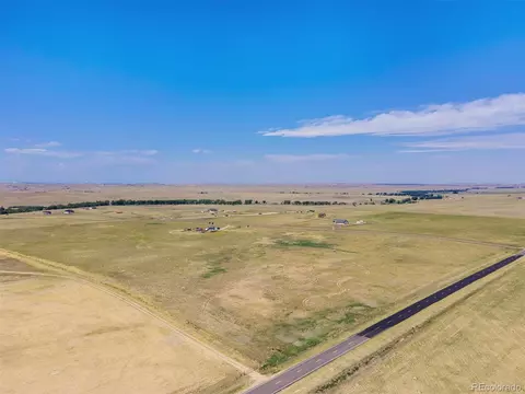 12920 Creek Side Cir, Bennett, CO 80102 photo 6