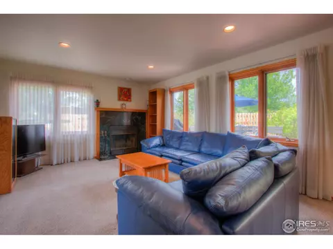 540 Mayo Ct, Berthoud, CO 80513 photo 12