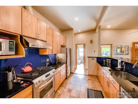 3325 13th St, Boulder, CO 80304 photo 2