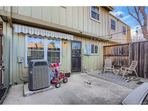 8661 E Amherst Dr #C, Denver, CO 80231 photo 24