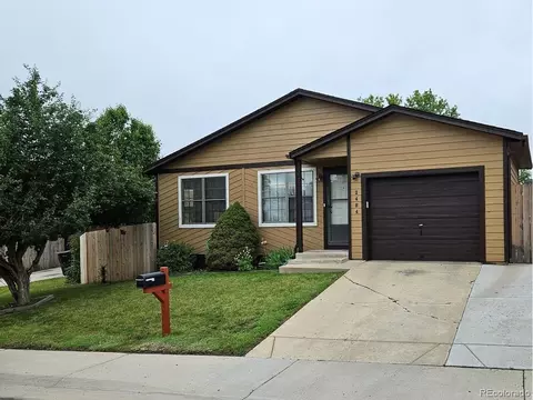 2484 Hoyt Dr, Thornton, CO 80229