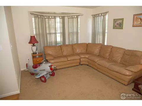 7482 Hickory Cir, Frederick, CO 80504 photo 4