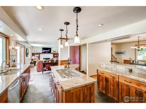8252 Kincross Dr, Boulder, CO 80301 photo 4