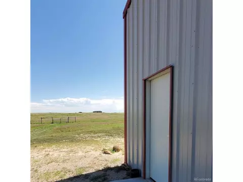 44810 Wolf Creek Dr, Bennett, CO 80102 photo 12