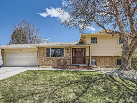 2648 S Flower Ct, Lakewood, CO 80227