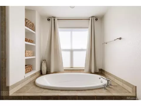 Bath - 6718 Taft Ct, Arvada, CO 80004 photo 4 of 6