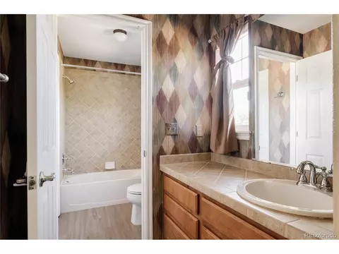 Bath - 6718 Taft Ct, Arvada, CO 80004 photo 6 of 6