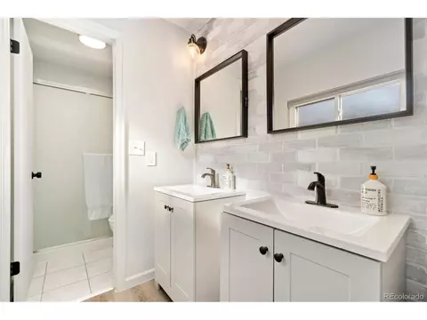 17864 E Prentice Dr, Centennial, CO 80015 photo 11