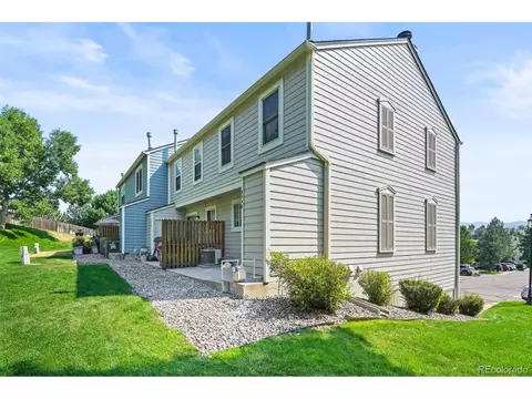 9246 W Ontario Dr, Littleton, CO 80128