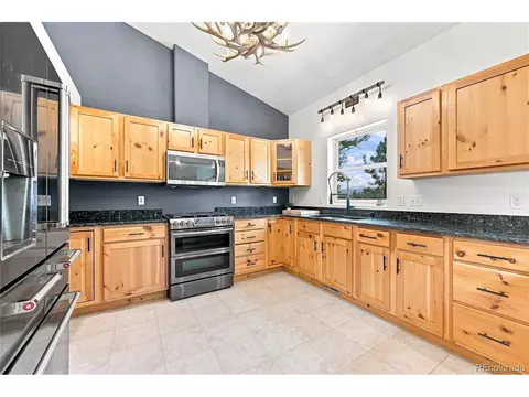 Kitchen - 400 Rucker Rd, Black Hawk, CO 80422 photo 4 of 6